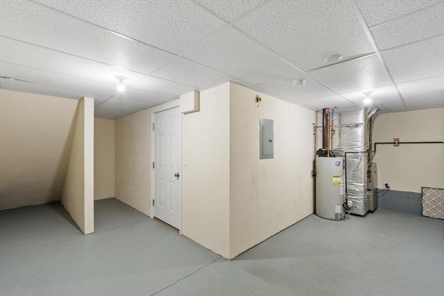 1975 Middlesex St 33, Lowell, MA 01851