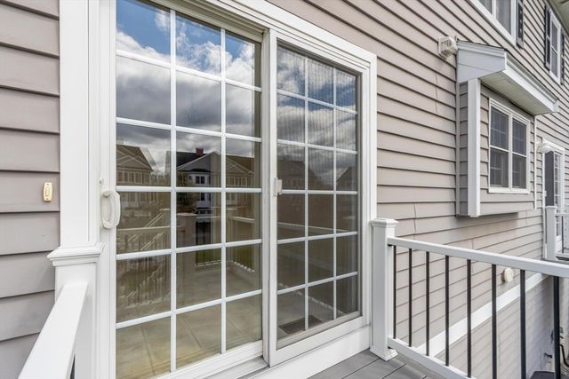 1975 Middlesex St 33, Lowell, MA 01851
