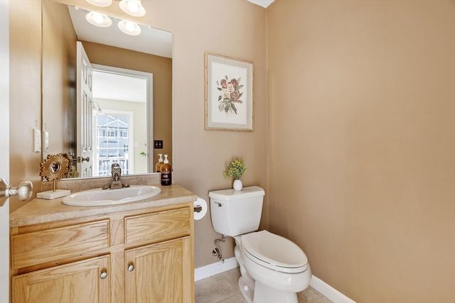 1975 Middlesex St 33, Lowell, MA 01851