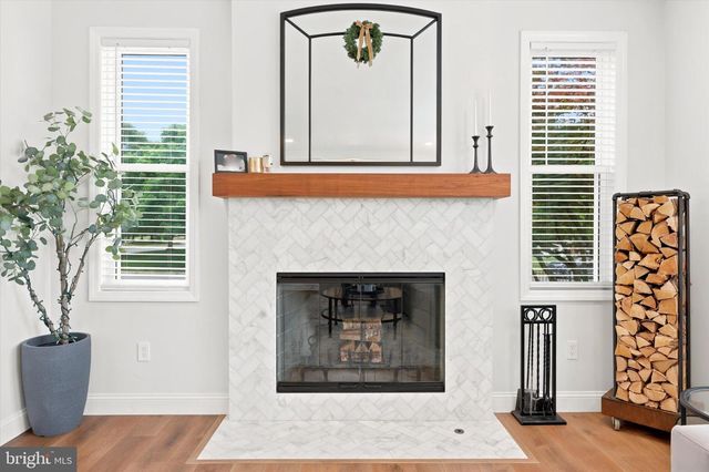 22 COTTAGE PLACE DR, Robbinsville, NJ 08691
