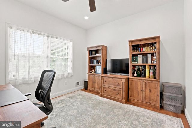 22 COTTAGE PLACE DR, Robbinsville, NJ 08691