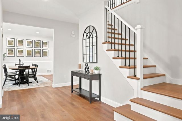 22 COTTAGE PLACE DR, Robbinsville, NJ 08691