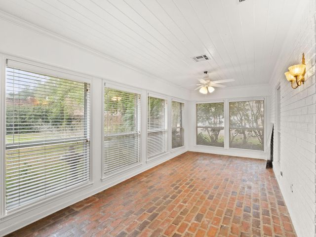 1015 Michael Dr, Deridder, LA 70634