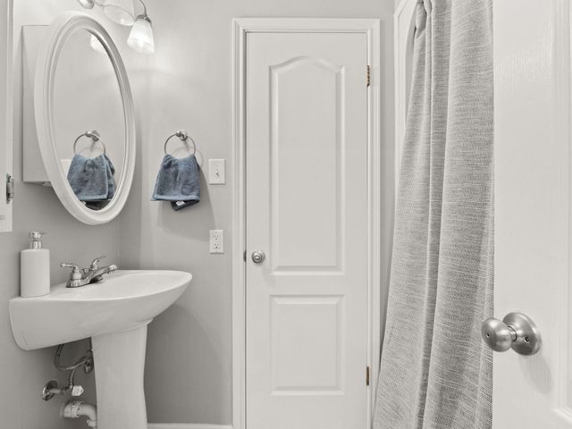 1015 Michael Dr, Deridder, LA 70634