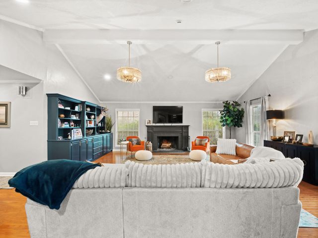 1015 Michael Dr, Deridder, LA 70634