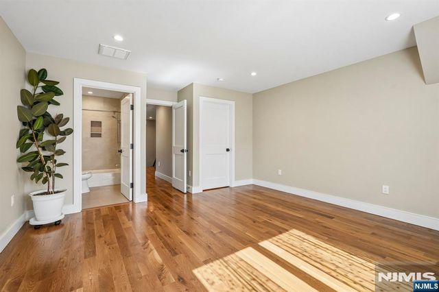 44 Peterson Place, Mahwah, NJ 07430