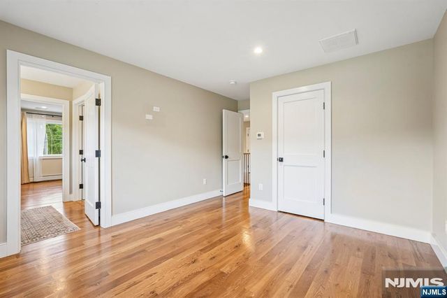 44 Peterson Place, Mahwah, NJ 07430