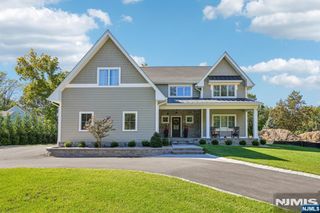 44 Peterson Place, Mahwah, NJ 07430