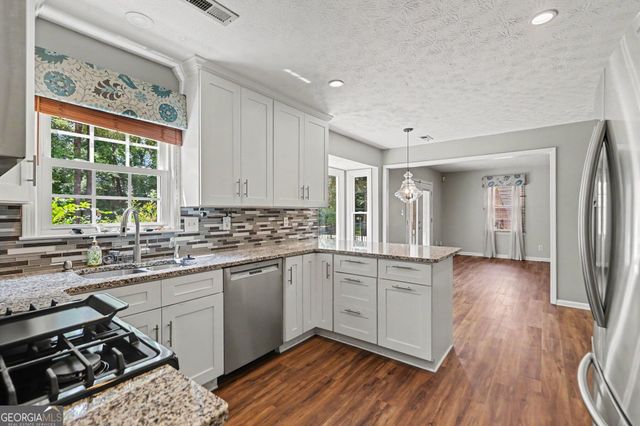 111 Edgewater Way, Peachtree City, GA 30269