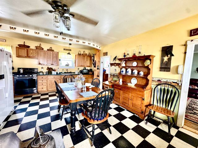 881 South Hill Road, Stewartstown, NH 03576