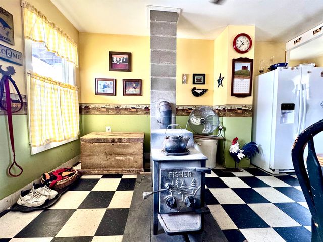 881 South Hill Road, Stewartstown, NH 03576