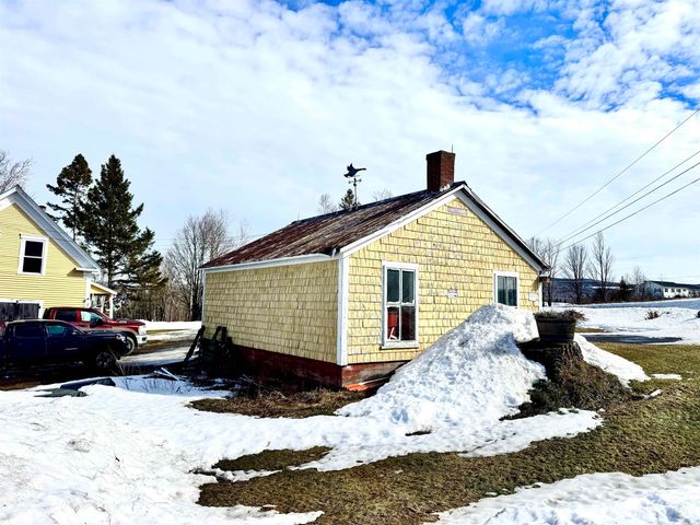 881 South Hill Road, Stewartstown, NH 03576