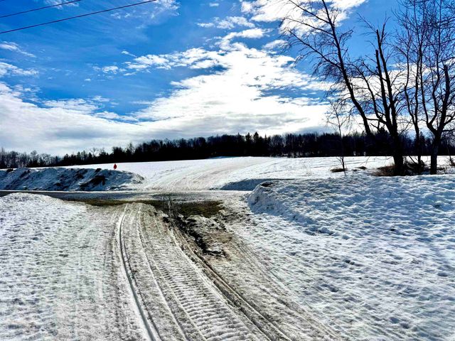 881 South Hill Road, Stewartstown, NH 03576