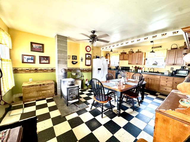 881 South Hill Road, Stewartstown, NH 03576