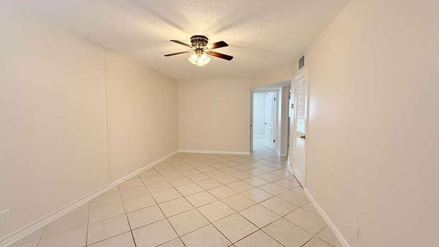 501 W Kalmia Drive 2, West Palm Beach, FL 33403