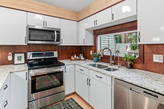 6311 Saint Croix Trail N, Stillwater, MN 55082