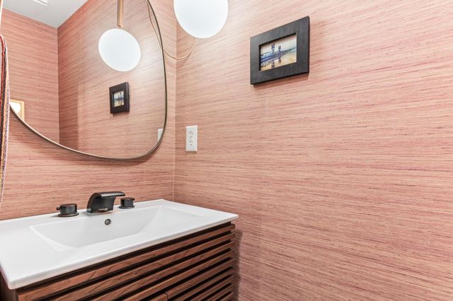 6311 Saint Croix Trail N, Stillwater, MN 55082