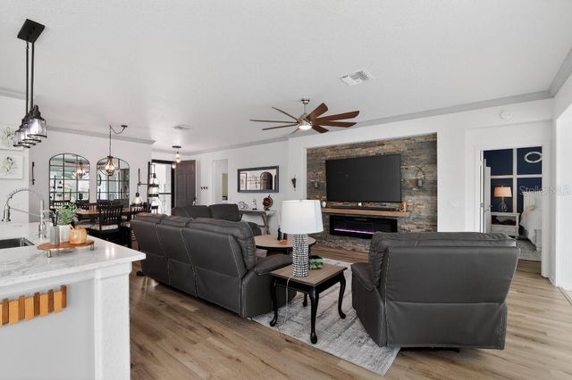 6611 SW 93RD COURT, Ocala, FL 34481