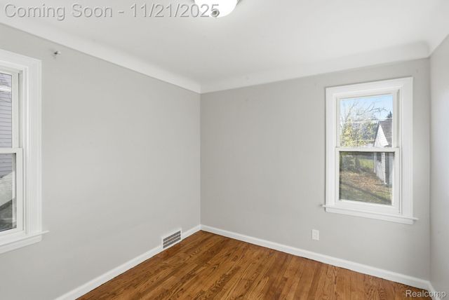 1781 Brys Drive, Grosse Pointe Woods, MI 48236