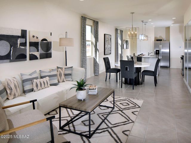 9606 N Solstice Avenue, Tucson, AZ 85743