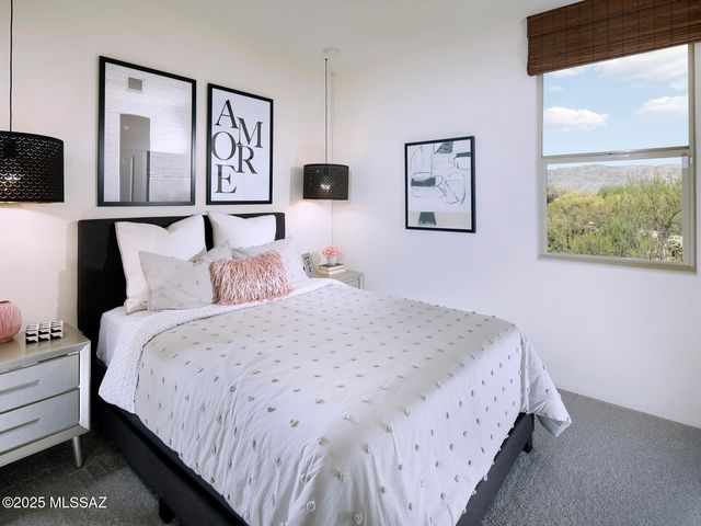 9606 N Solstice Avenue, Tucson, AZ 85743