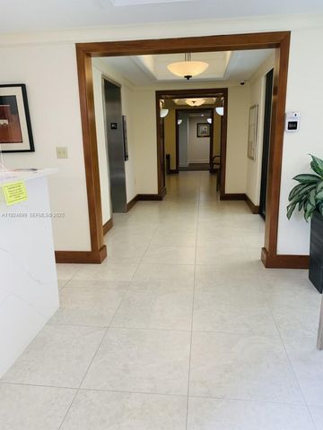 3100 NE 48th St 914, Fort Lauderdale, FL 33308