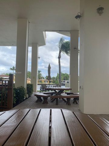 3100 NE 48th St 914, Fort Lauderdale, FL 33308