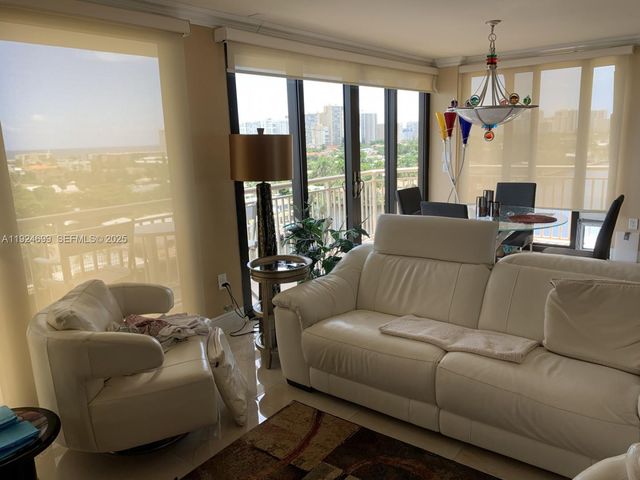 3100 NE 48th St 914, Fort Lauderdale, FL 33308