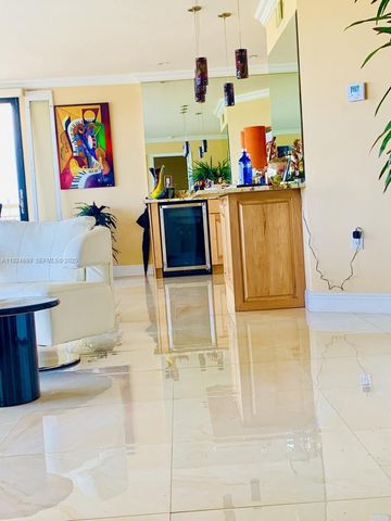 3100 NE 48th St 914, Fort Lauderdale, FL 33308