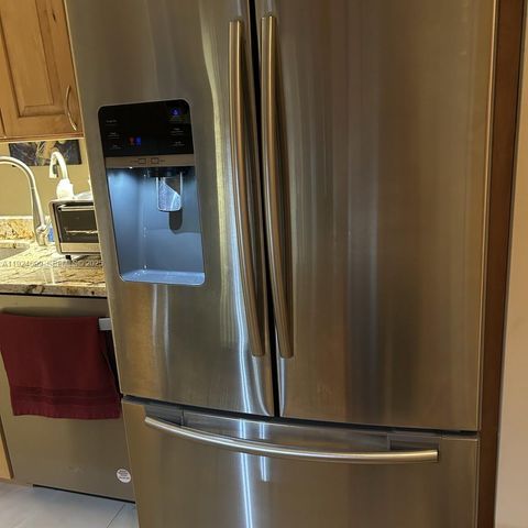 3100 NE 48th St 914, Fort Lauderdale, FL 33308