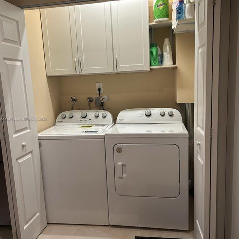 3100 NE 48th St 914, Fort Lauderdale, FL 33308