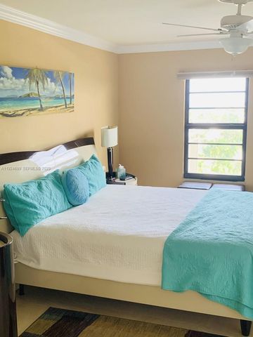 3100 NE 48th St 914, Fort Lauderdale, FL 33308