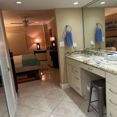 3100 NE 48th St 914, Fort Lauderdale, FL 33308