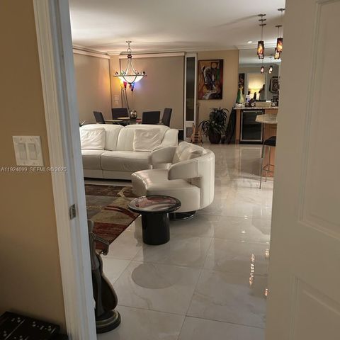 3100 NE 48th St 914, Fort Lauderdale, FL 33308