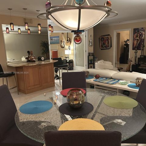 3100 NE 48th St 914, Fort Lauderdale, FL 33308