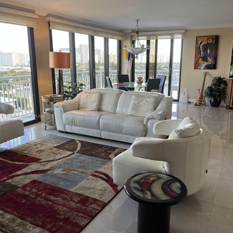 3100 NE 48th St 914, Fort Lauderdale, FL 33308