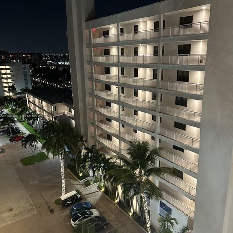 3100 NE 48th St 914, Fort Lauderdale, FL 33308