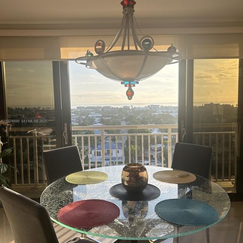 3100 NE 48th St 914, Fort Lauderdale, FL 33308