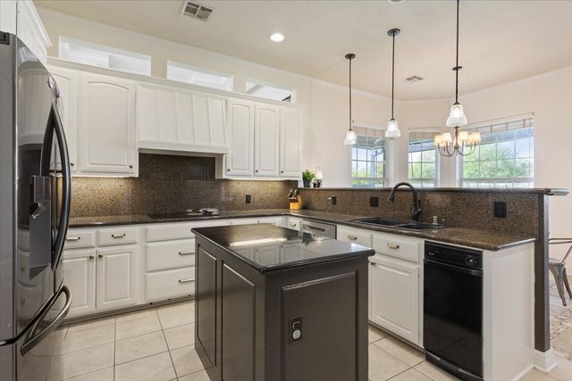 936 Queen Elizabeth Drive, Waco, TX 76657