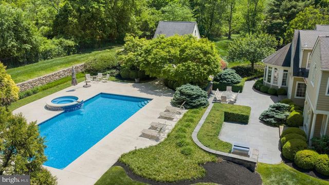 1017 LORIEN DR, Gwynedd Valley, PA 19437