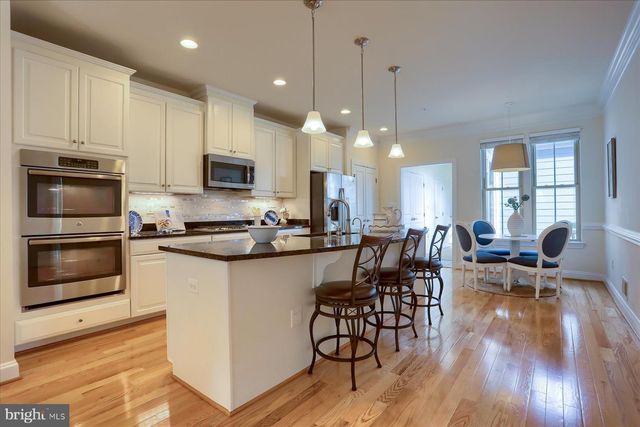 6910 SUMMIT CIR, Towson, MD 21239