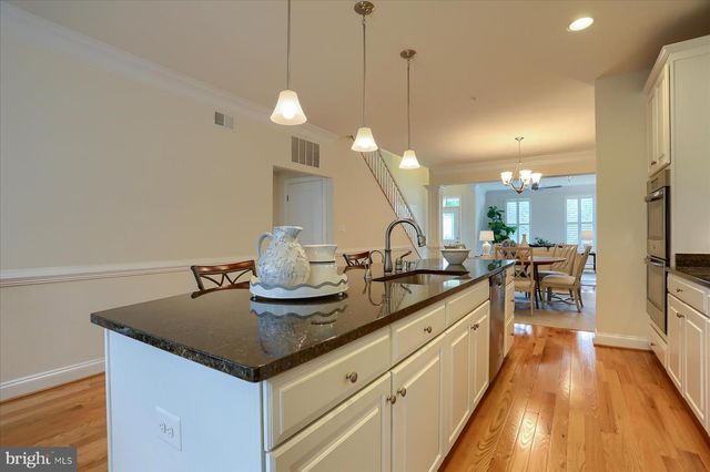 6910 SUMMIT CIR, Towson, MD 21239