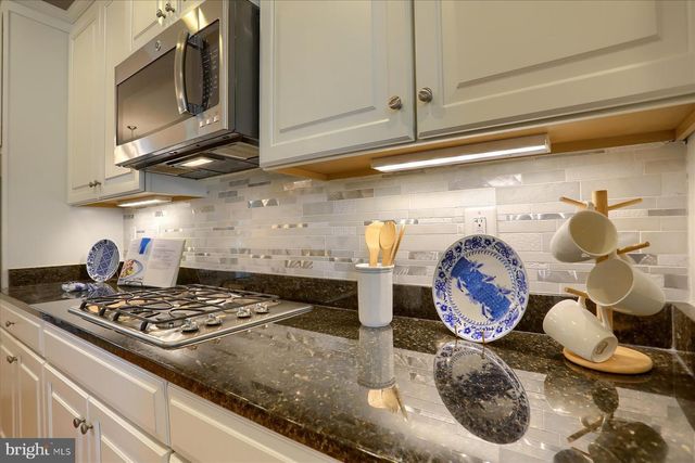 6910 SUMMIT CIR, Towson, MD 21239