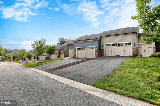 6910 SUMMIT CIR, Towson, MD 21239