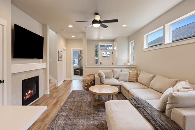 4541 SW 36th Street, Redmond, OR 97756