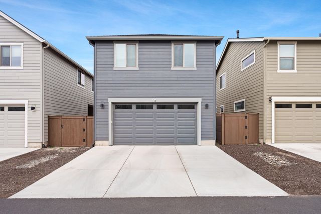 4541 SW 36th Street, Redmond, OR 97756