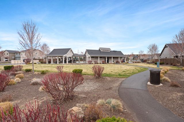 4541 SW 36th Street, Redmond, OR 97756