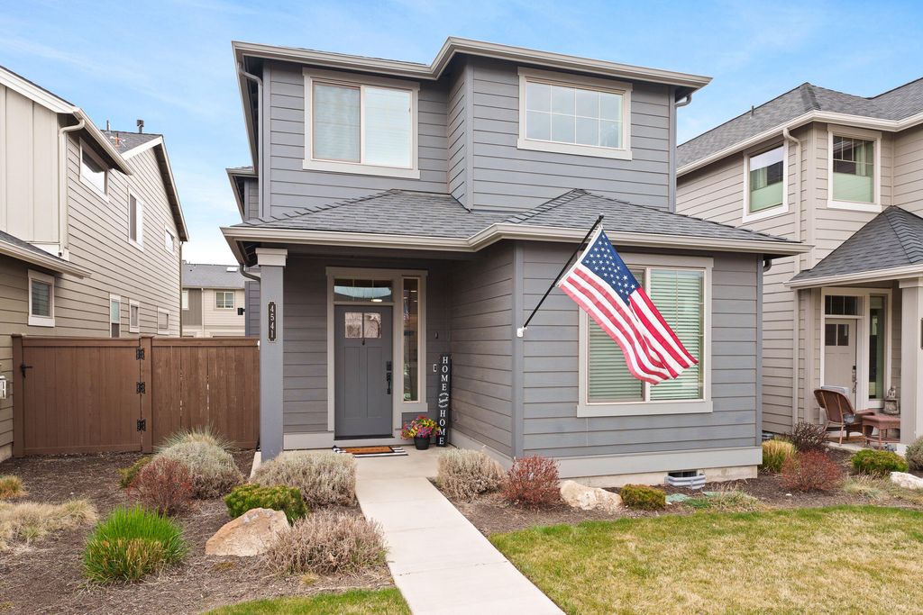 4541 SW 36th Street, Redmond, OR 97756