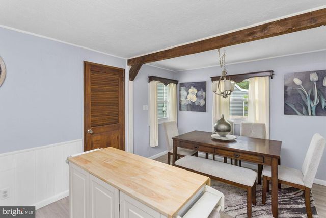 39 BENSON LN, Hamilton, NJ 08610
