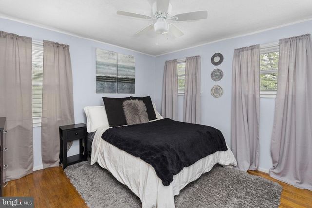 39 BENSON LN, Hamilton, NJ 08610